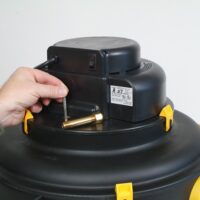Dustless-filter-cleaning
